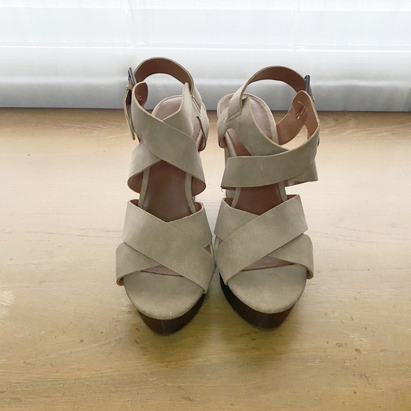 BNWOT Indigo Rd Strappy Wedges - Picture 1 of 4